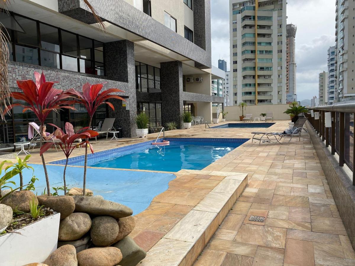 Balneário CamboriúCs135 - Piscina, Linda Vista, Climatizado, Garagemアパートメント エクステリア 写真