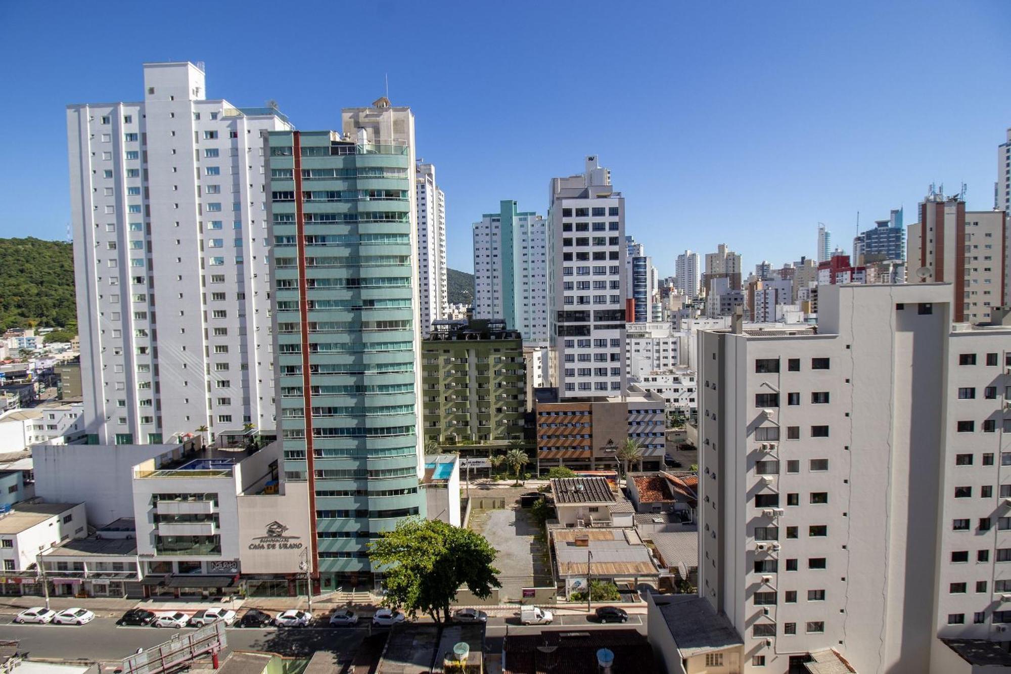 Balneário CamboriúCs135 - Piscina, Linda Vista, Climatizado, Garagemアパートメント エクステリア 写真